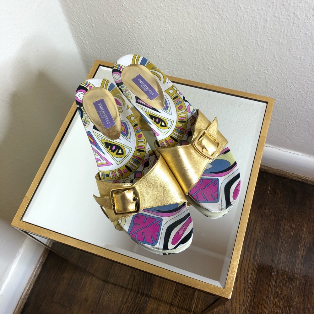 Pucci by the Pool